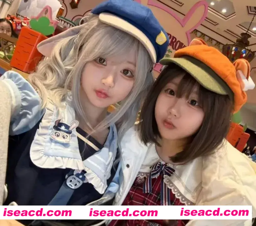 【COSPLAY/视频/步兵合集】抖音12W粉博主：神再佑我璐酱 金主流出资源整合[178V]【700M】